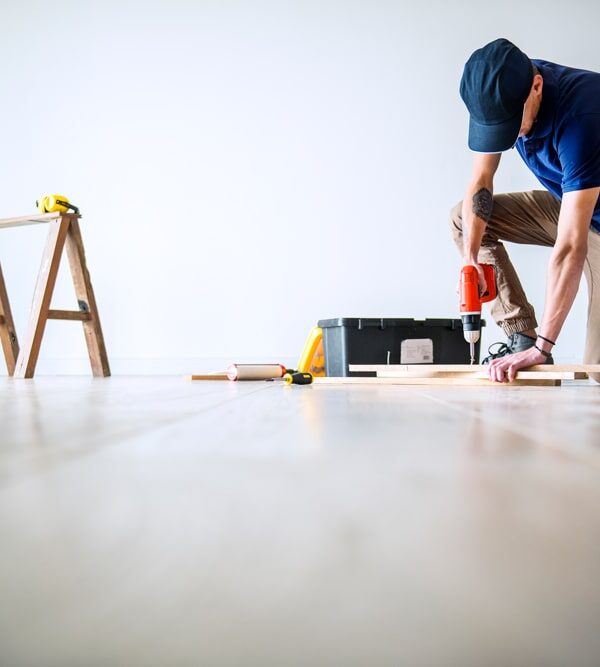 people-renovating-house-concept-min